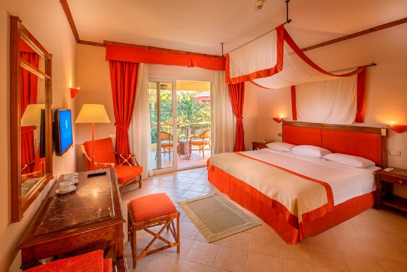 Siva Grand Beach Hotel — фото 4