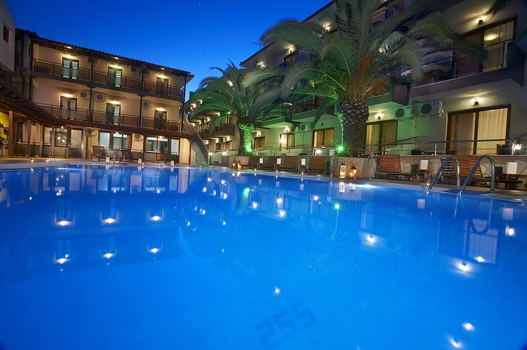 Simeon Hotel, Метаморфоси