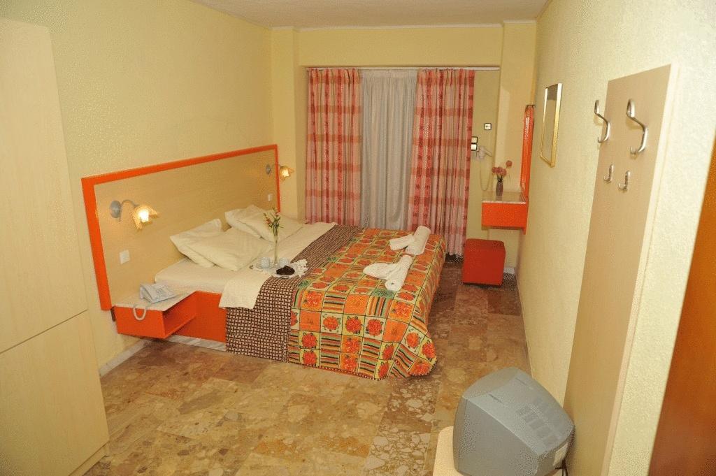 Bomo Olympic Kosma Hotel, Ханиоти