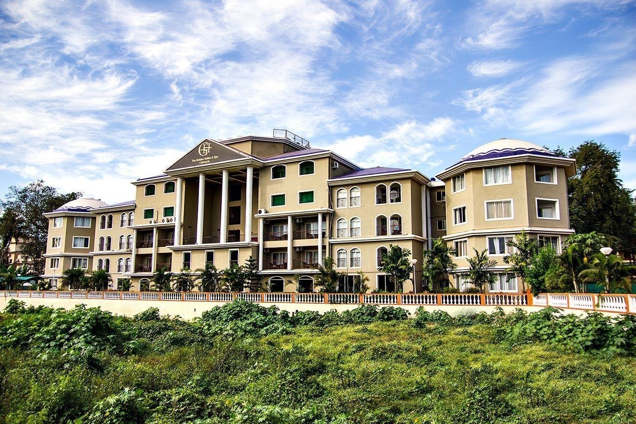 The Golden Suites & Spa