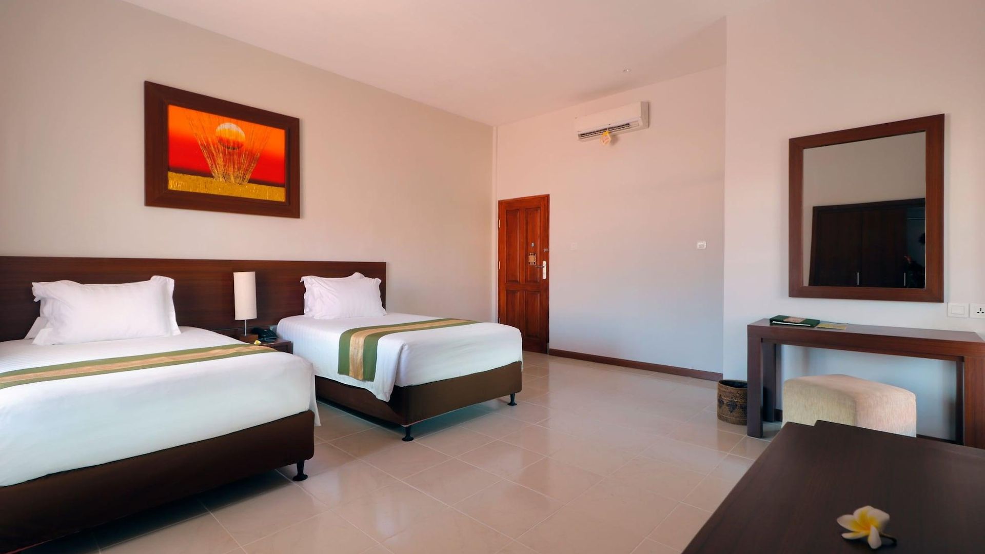 Adi Dharma Hotel Legian — фото 2