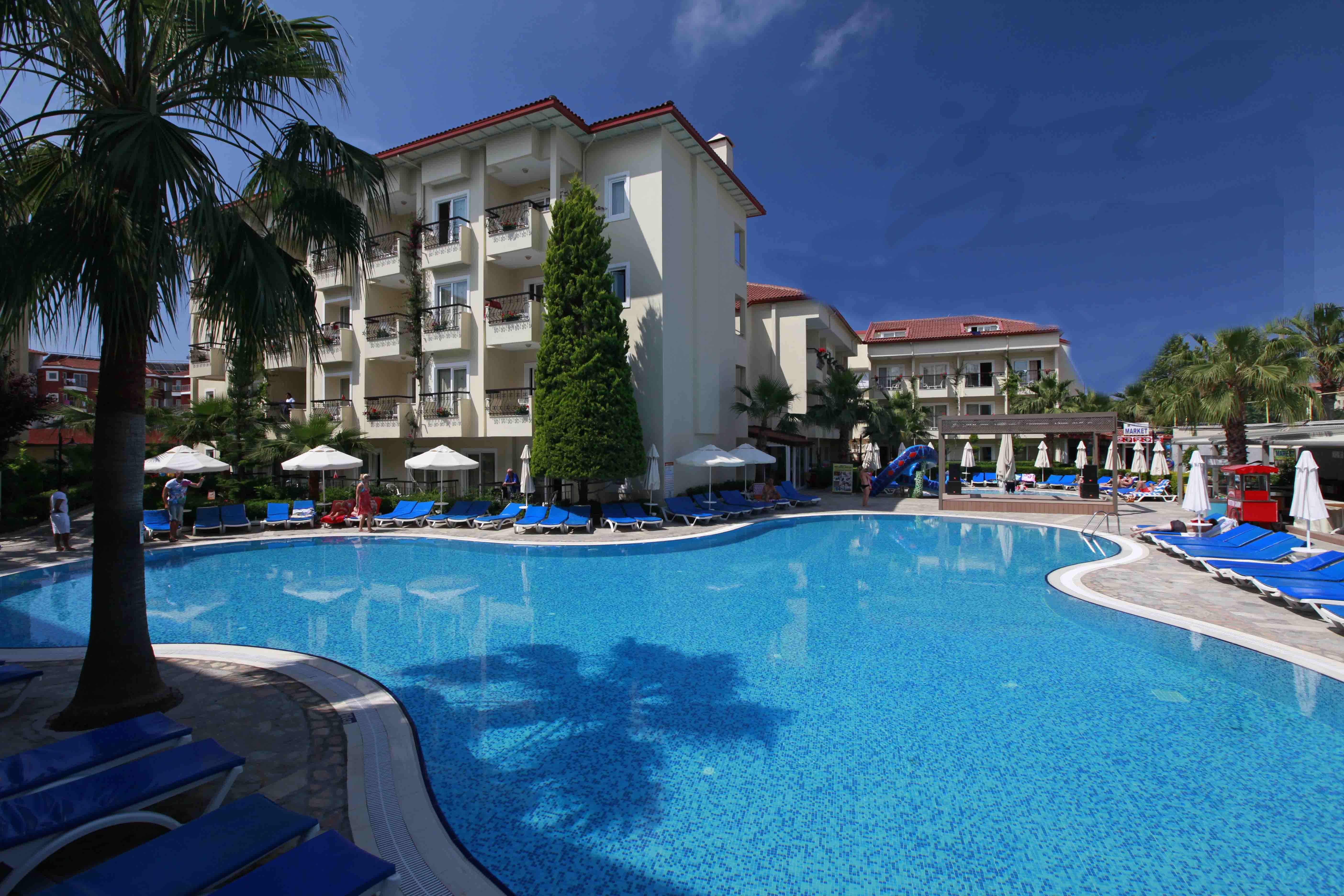 Sun City Apartments & Hotel
