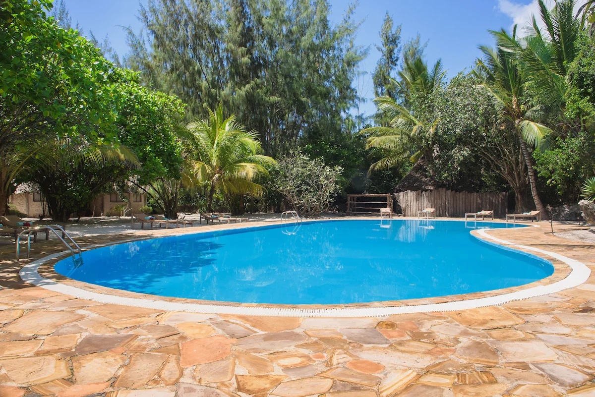 Hakuna Majiwe Beach Lodge