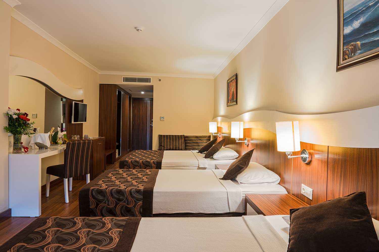 Throne Beach Resort & Spa — фото 5