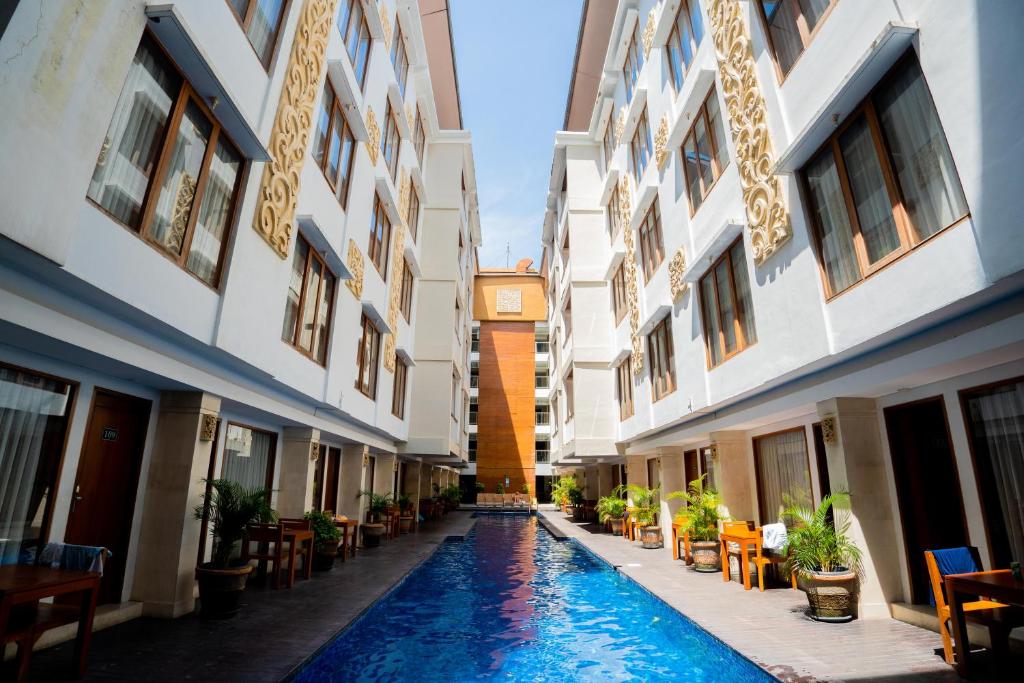 Bali Sun Tropical Hotel & Spa (Ex. The Sun Hotel & Spa Legian), Легиан