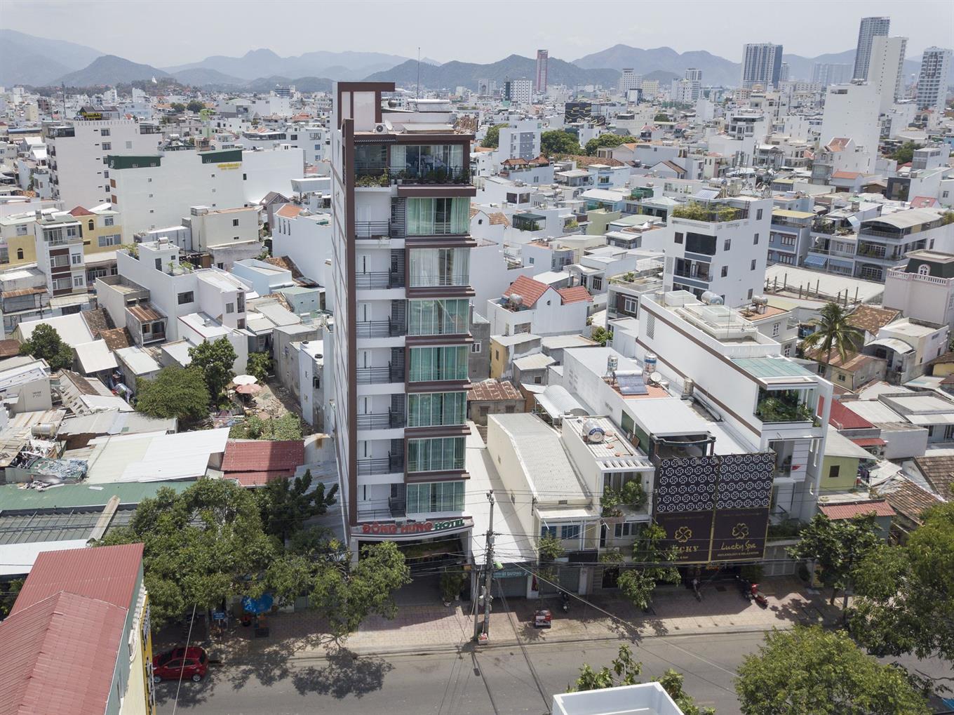 Dong Hung Hotel, Нячанг