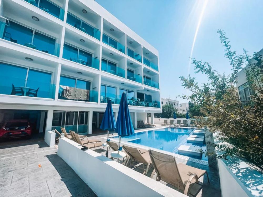 Sunny  Blue Hotel — фото 4