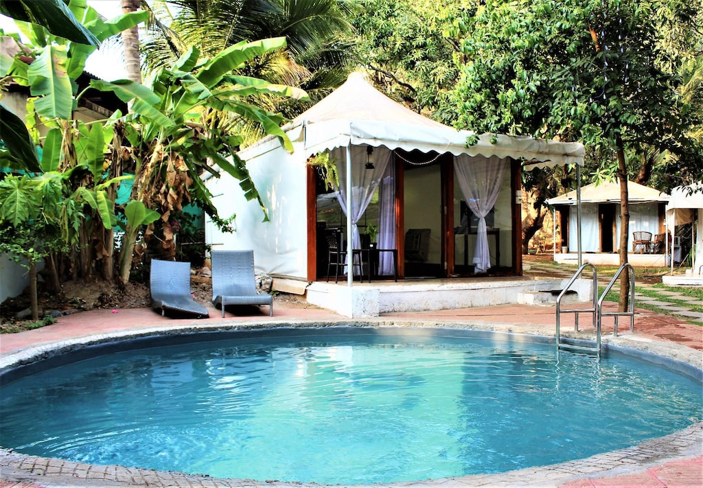 Coco's Resort