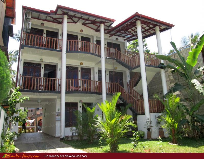 «Tropicana» Guest House, Унаватуна