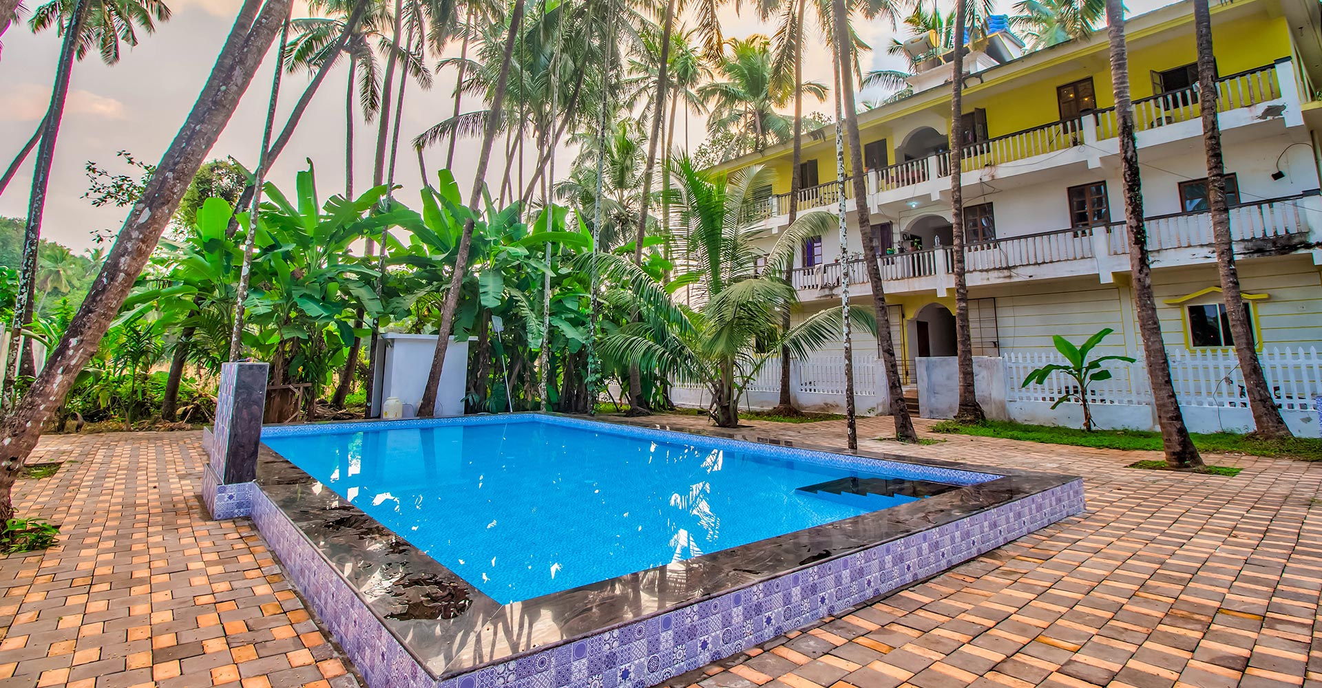 Arambol Paradise Village Resort, Арамболь