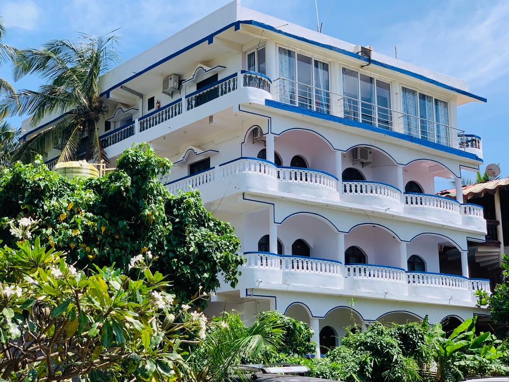 Swati Hotel, Арамболь