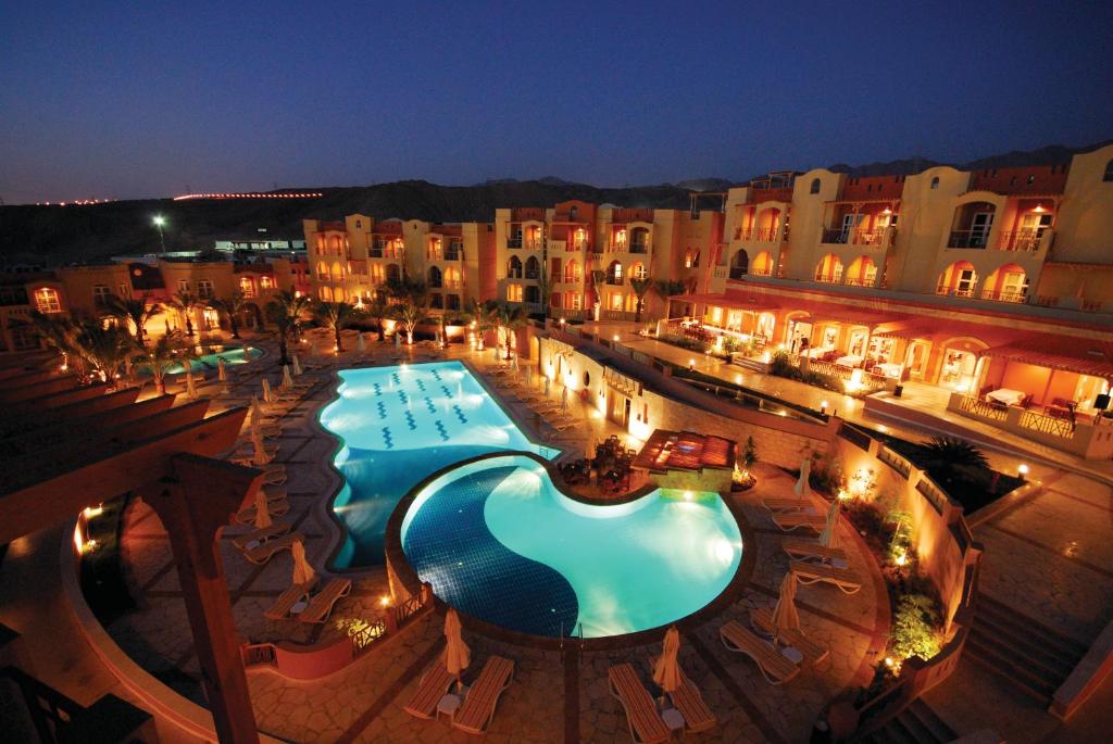 Marina Plaza Tala Bay, Акаба
