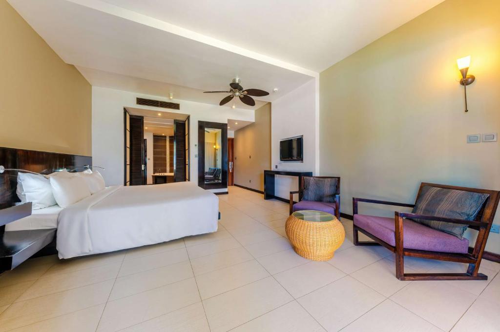Crystals Beach Resort Belle Mare — фото 4