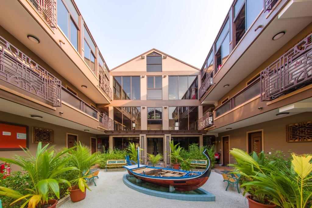 Rashu Hiyaa Guest House — фото 2