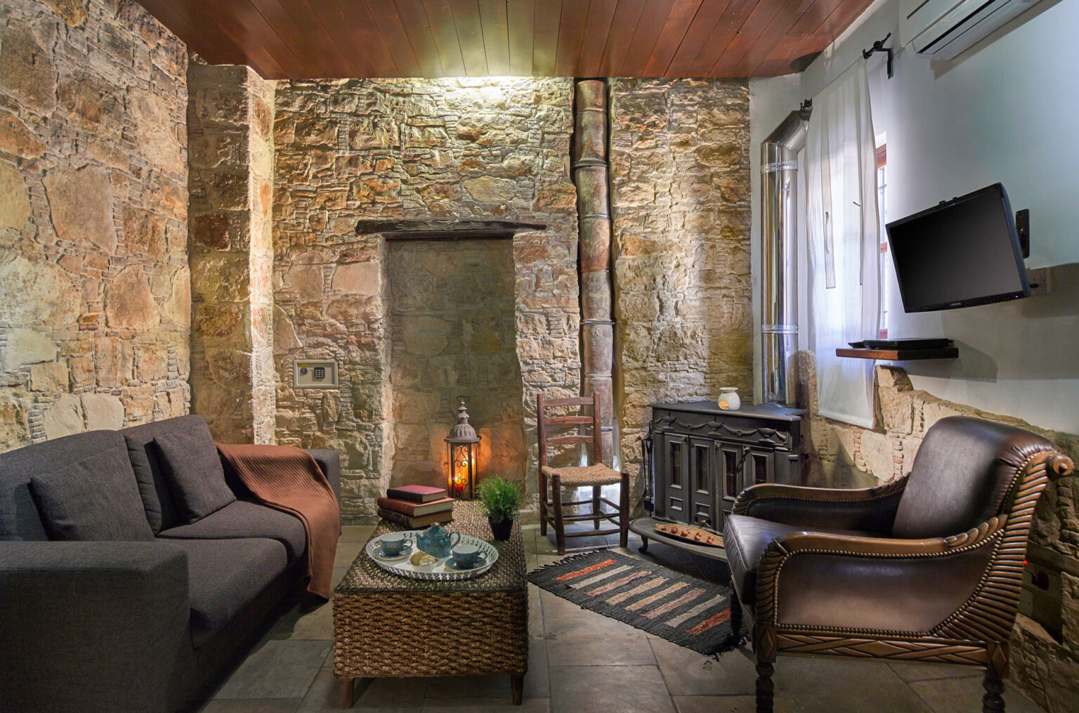 Oinoessa Traditional Boutique Guest Houses — фото 4