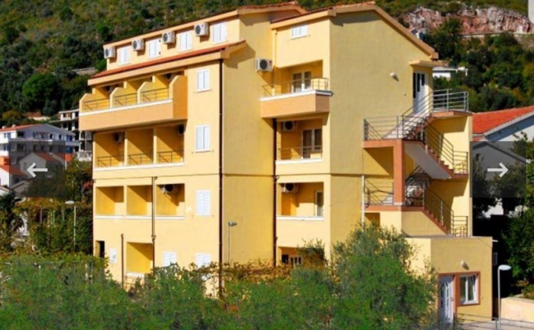 Apartments Lena, Петровац
