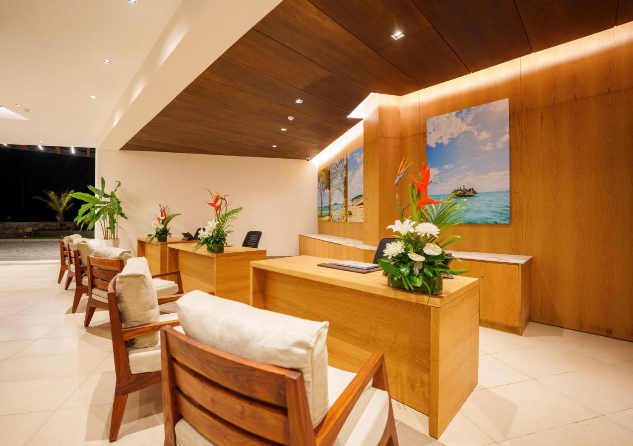 Oceans Creek Beach Hotel — фото 2
