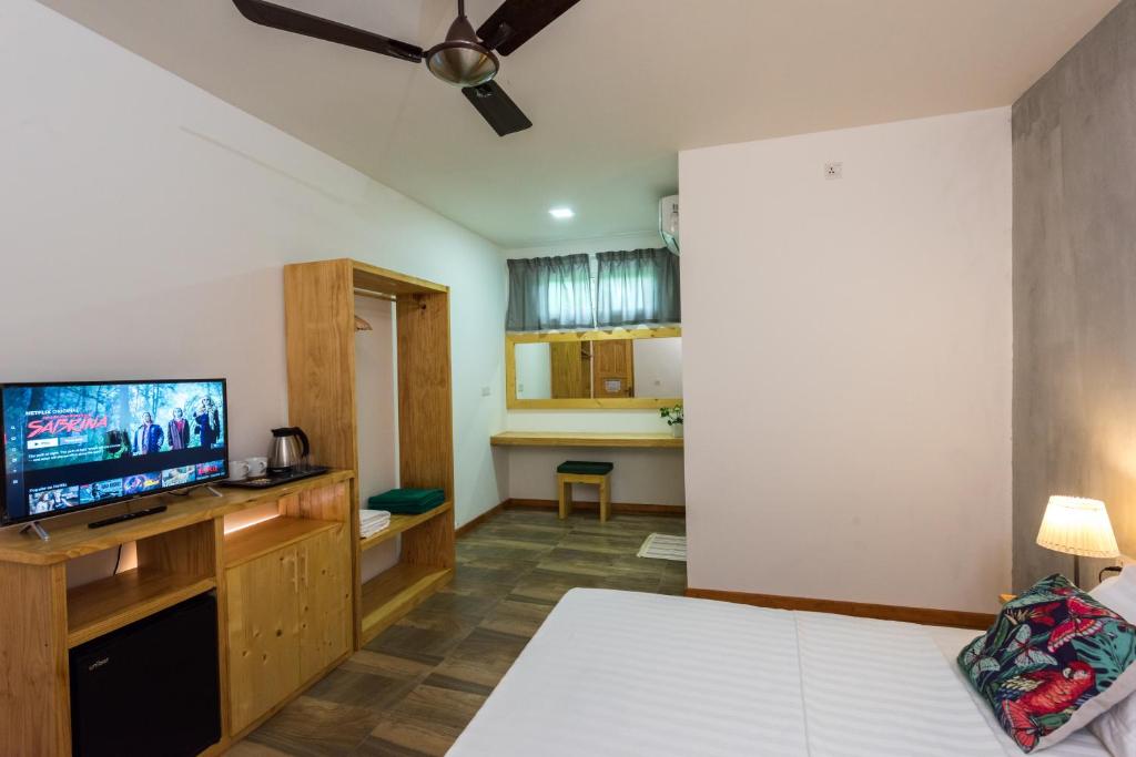 «Isla Dhiffushi» Guest House — фото 4