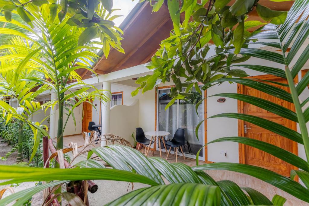 Thoddoo Sun Sky Inn