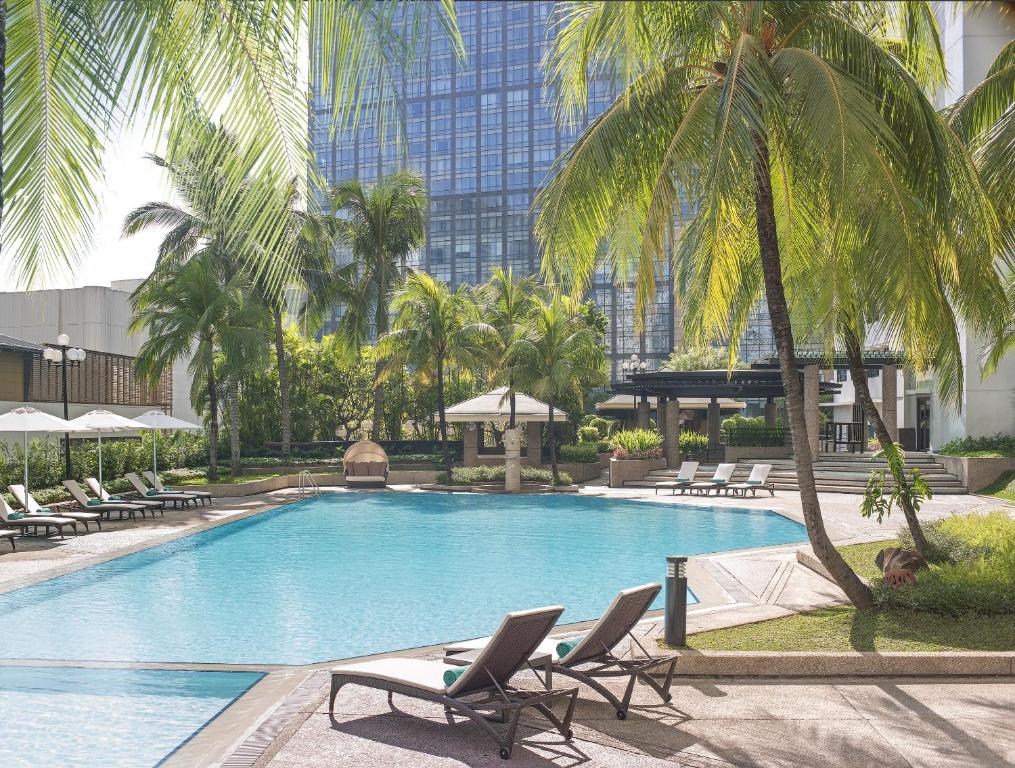 New World Makati Hotel