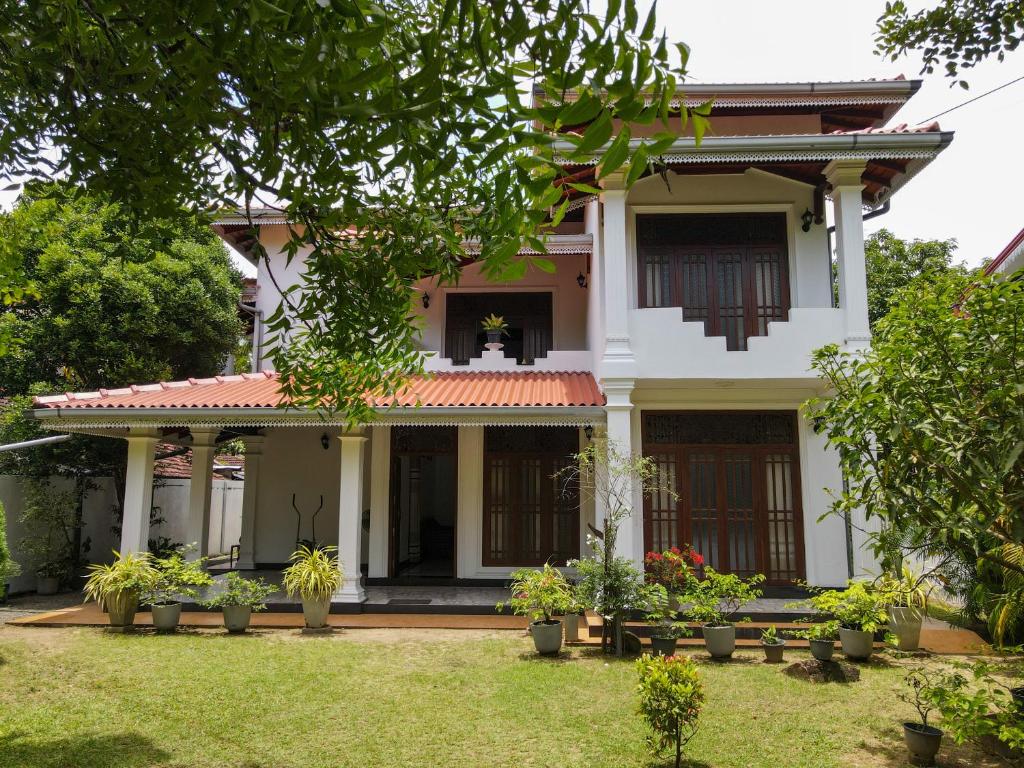 Insy Villa Guest House