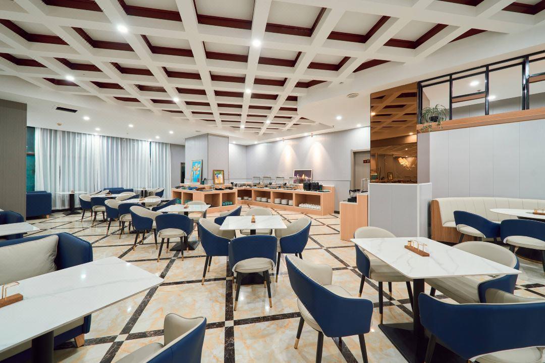 Sanya Yejing Lanan Grand Hotel (Dadonghai Square Branch) — фото 6