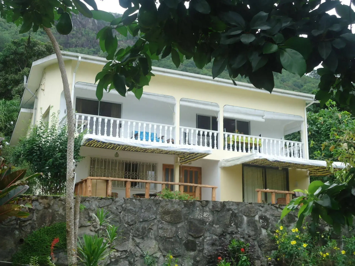 Lemongrass Lodge, о. Маэ
