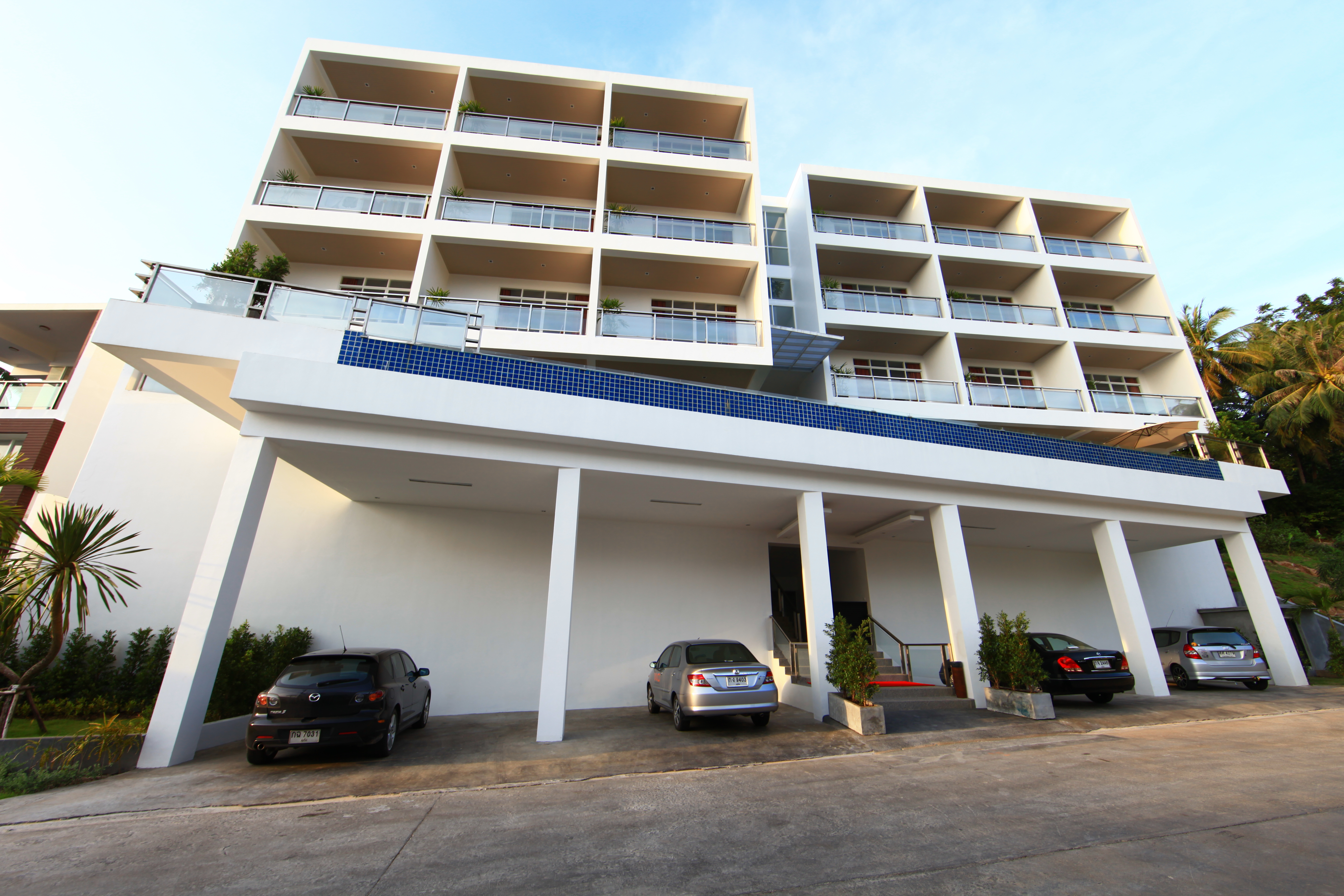 Lae Lay Suites