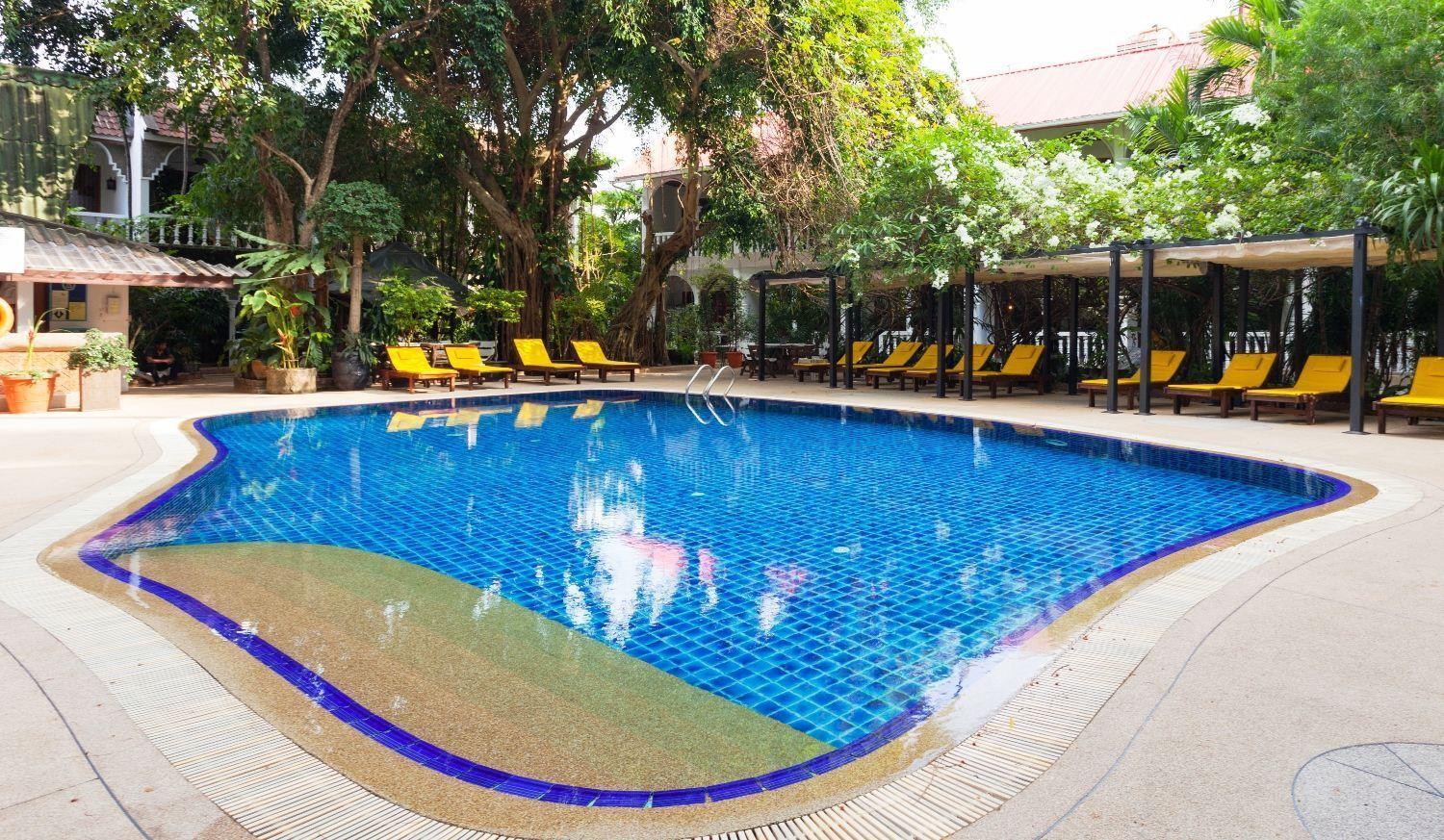 Tropica Bungalow Beach Hotel
