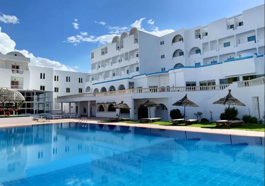 Best Beach Hotel (ex. Tergui Club), Сусс