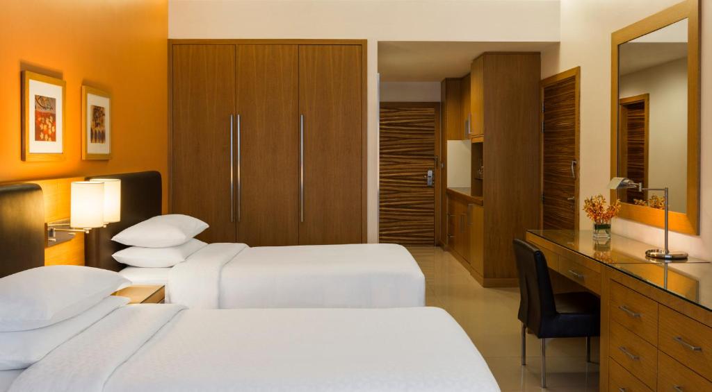 Four Points by Sheraton Bur Dubai — фото 4