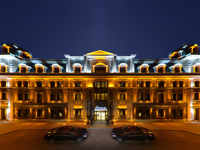 London 1889 (ex. Divan Suites Batumi)