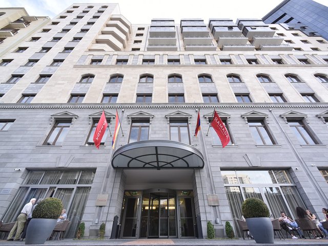 Ramada Hotel And Suites By Wyndham