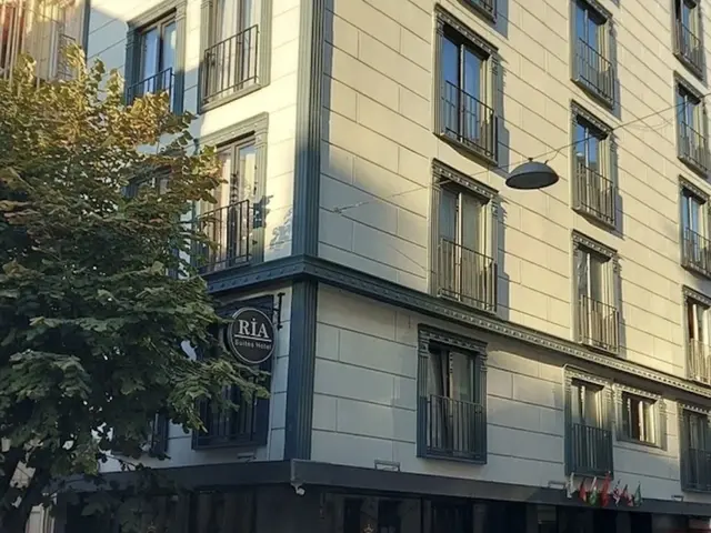 Ria Suites