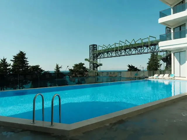Mziuri Gardens (Мзиури Гарденс)