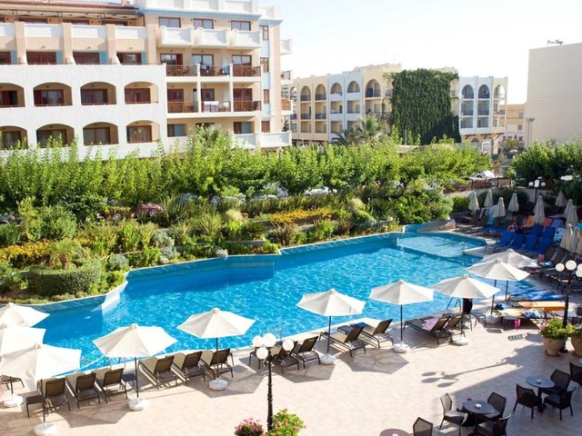 Theartemis Palace