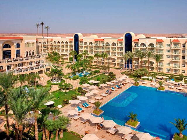 Premier Le Reve Hotel & Spa